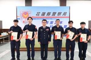花蓮縣警察局5月份局務會報表揚績優同仁 花蓮警凝聚向心展現專業能量 20 %E5%9B%9B 4