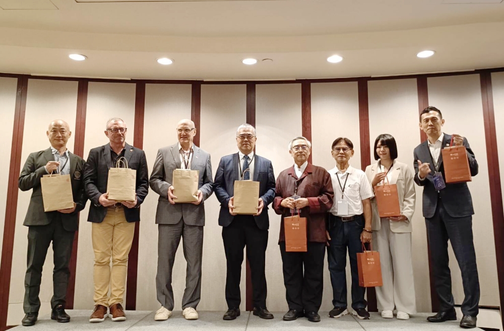 臺美啟動N I S自然正成長交流平台 從宮保第到德州 3 040608020