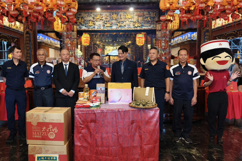 台中福華攜手西螺福興宮端午送暖 端粽傳愛關懷弱勢 8 S 214917234