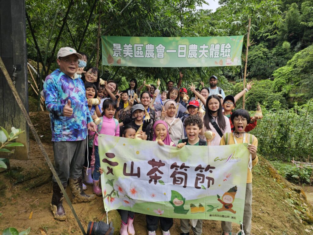 跨國銜轉生一日農夫體驗 採文山綠竹筍融入在地 16 394387
