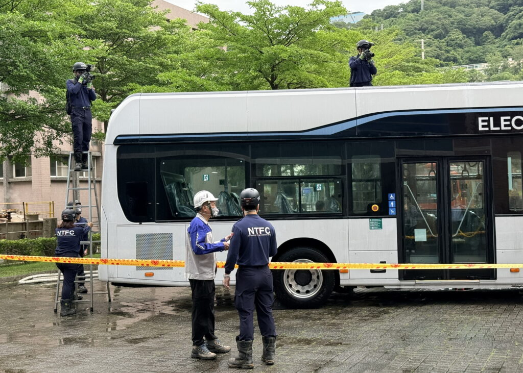 S 33538081