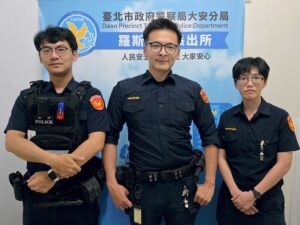 92歲嬤深夜迷途 大安警拼湊線索助返家 42 MEITU 20260617 080502018