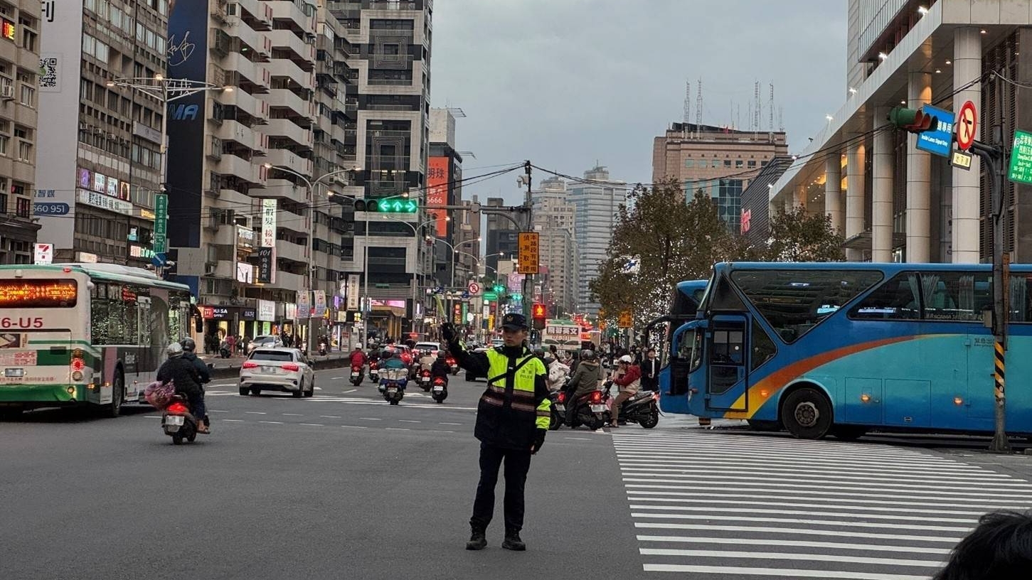端午出遊不卡關  北市警  粽  點疏導保順暢