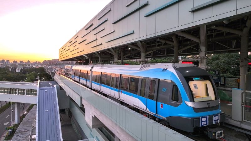 共賞公共藝術 三鶯線里民走進會呼吸的捷運車站 8 《圖說》打造三鶯線會呼吸的車站。〈捷運局提供〉