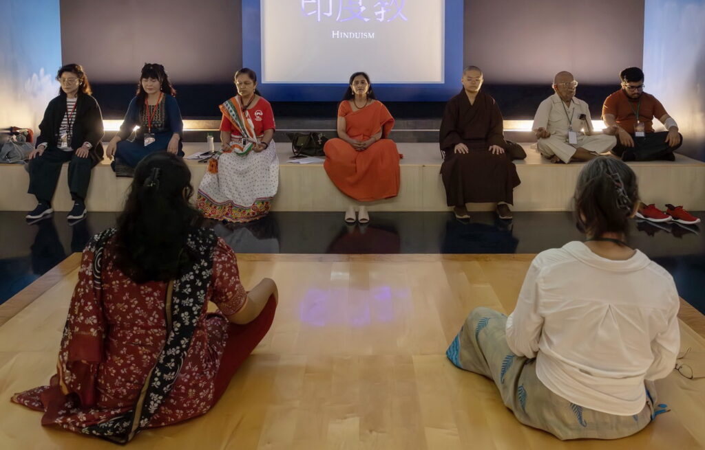 攜手印度台北協會 世界宗教博物館身心靈瑜伽日展開心靈療癒 5 %E5%9C%963 1