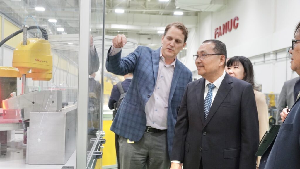 侯友宜率團赴美 訪FANUC、上銀 布局新北智慧製造產業 鏈結北美自動化供應鏈 30 %E6%96%B0%E5%8C%97%E5%B8%82%E9%95%B7%E4%BE%AF%E5%8F%8B%E5%AE%9C%E7%8E%87%E5%B8%82%E5%BA%9C%E5%9C%98%E9%9A%8A%E6%8B%9C%E6%9C%83%E5%85%A8%E7%90%83%E5%B7%A5%E6%A5%AD%E8%87%AA%E5%8B%95%E5%8C%96%E5%A4%A7%E5%BB%A0FANUC America%E5%8F%8A%E5%8F%B0%E7%81%A3%E7%B2%BE%E5%AF%86%E6%A9%9F%E6%A2%B0%E4%BB%A3%E8%A1%A8%E4%B8%8A%E9%8A%80%E7%A7%91%E6%8A%80HIWIN USA