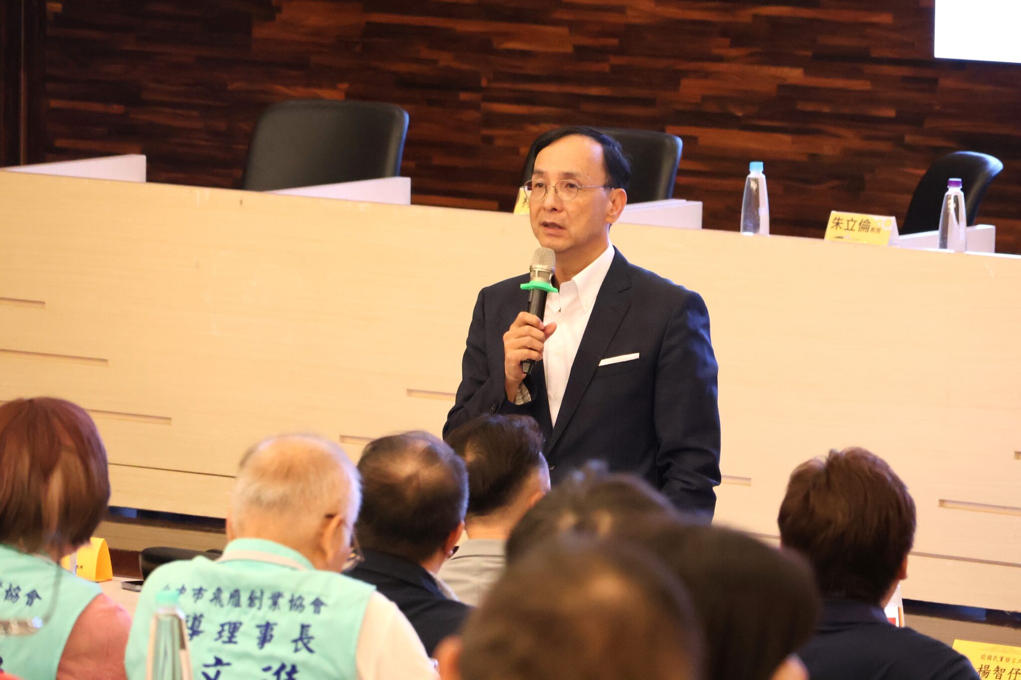 朱立倫東海大學開講   強調「人才」是AI時代最珍貴的永續資產