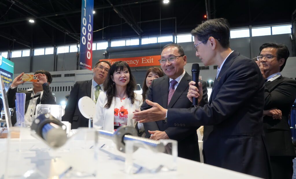 侯友宜率20家企業前進AUTOMATE 2026 以智慧製造接軌國際市場 展現新北產業實力 13 0623 2