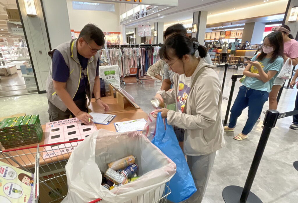 新北強化收運安全攜手大全聯推高壓容器及電池回收 6至9月兌換活動闖關送好禮 10 0624006