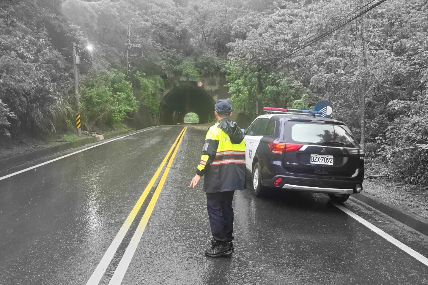臺南南化山區強降雨致災  玉井分局守護山區民眾安全