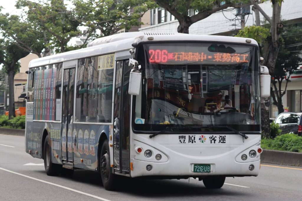 學生放暑假 台中跳蛙公車7/1起至 8/31停駛 2 %E6%9A%91%E5%81%87%E6%9C%9F%E9%96%93%E5%85%AC%E8%BB%8A%E7%8F%AD%E6%AC%A1%E8%AA%BF%E6%95%B4 %E5%8E%9F%E5%8A%A0%E9%96%8B%E7%9A%84%E5%8D%80%E9%96%93%E8%BB%8A %E5%BB%B6 %E7%B9%9E%E7%AD%89%E8%B7%AF%E7%B7%9A%E7%8F%AD%E8%B7%9D%E5%B0%87%E9%80%B2%E8%A1%8C%E8%AA%BF%E6%95%B4%E6%88%96%E6%9A%AB%E5%81%9C%E8%A1%8C%E9%A7%9B
