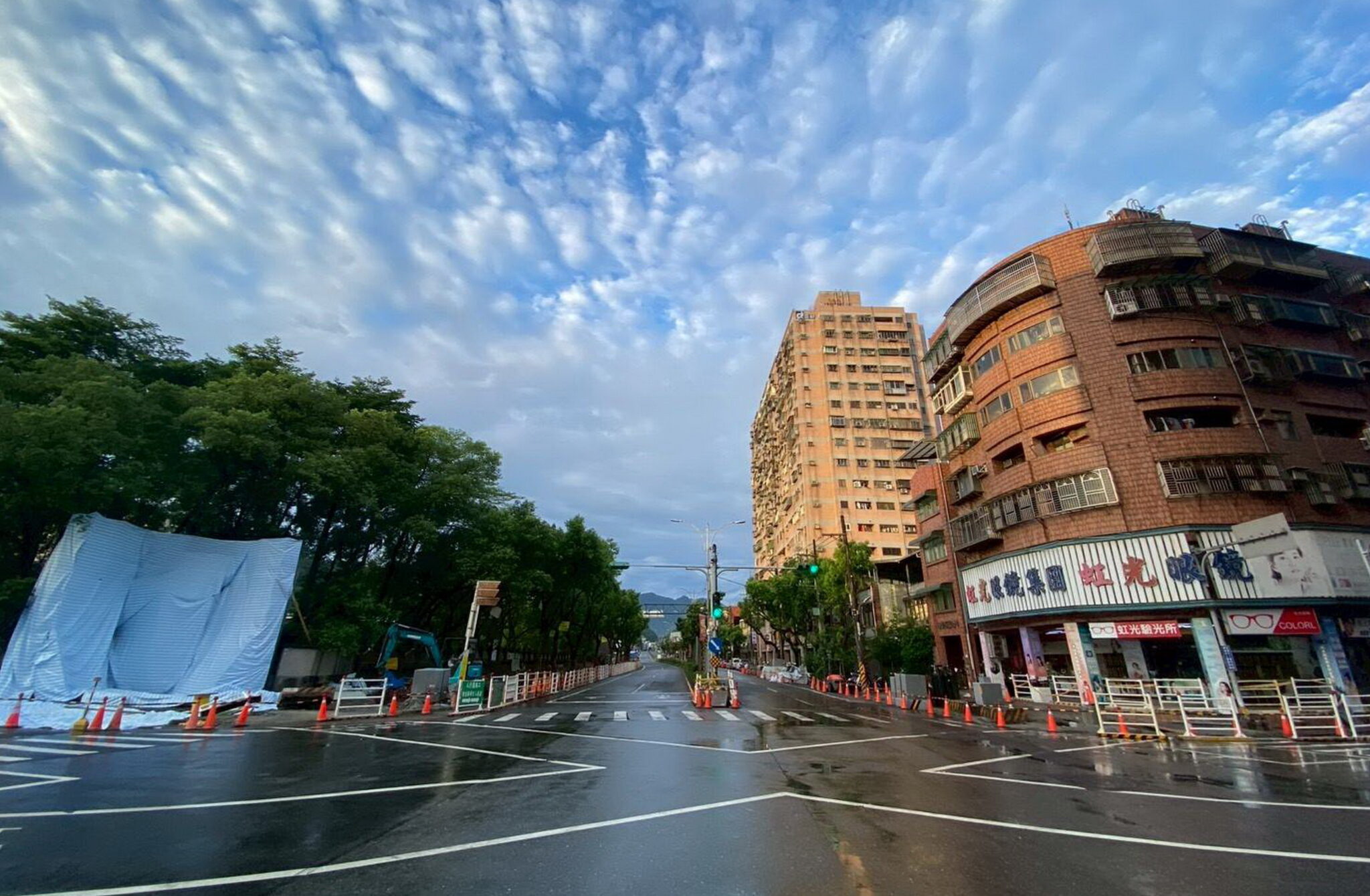 三峽中正陸橋功成身退　工務局長深夜慰勞拆除施工團隊
