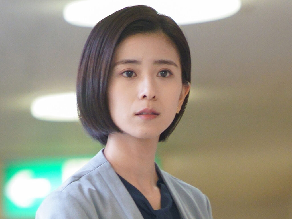 黑島結菜【未來】高中誤入成人產業 長大力爭上游當老師拯救學生 17 %E6%9C%AA%E4%BE%86%E5%8A%87%E7%85%A7 %E9%BB%91%E5%B3%B6%E7%B5%90%E8%8F%9C%E5%9C%A8%E7%89%87%E4%B8%AD%E9%A3%BE%E6%BC%94%E4%B8%80%E4%BD%8D%E5%87%BA%E7%94%9F%E8%A4%87%E9%9B%9C%E5%AE%B6%E5%BA%AD%E7%94%9A%E8%87%B3%E6%9B%BE%E7%82%BA%E4%BA%86%E8%B3%BA%E9%8C%A2%E8%80%8C%E8%AA%A4%E5%85%A5%E6%88%90%E4%BA%BA%E7%94%A2%E6%A5%AD%E5%8D%BB%E5%9C%A8%E7%94%A8%E5%8A%9F%E5%8A%9B%E7%88%AD%E4%B8%8A%E6%B8%B8%E5%BE%8C%E6%88%90%E7%82%BA%E8%80%81%E5%B8%AB%E7%9A%84%E5%A5%B3%E6%80%A7%E7%9C%9F%E5%94%AF%E5%AD%90 1024x767 1