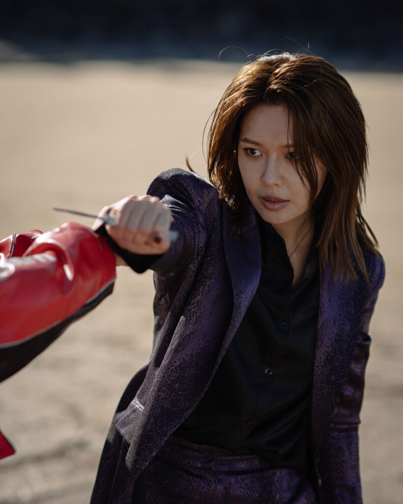 「少女時代」秀英參演嚴正化動作爆笑鉅獻《特務搞飛機2》! 50 %E7%89%B9%E5%8B%99%E6%90%9E%E9%A3%9B%E6%A9%9F2 %E6%96%B0%E8%81%9E%E7%A8%BF%E7%85%A703 %E3%80%8C%E5%B0%91%E5%A5%B3%E6%99%82%E4%BB%A3%E3%80%8D%E7%A7%80%E8%8B%B1%E5%8F%83%E6%BC%94%E5%9A%B4%E6%AD%A3%E5%8C%96%E5%8B%95%E4%BD%9C%E7%88%86%E7%AC%91%E9%89%85%E7%8D%BB%E3%80%8A%E7%89%B9%E5%8B%99%E6%90%9E%E9%A3%9B%E6%A9%9F2%E3%80%8B%EF%BC%81