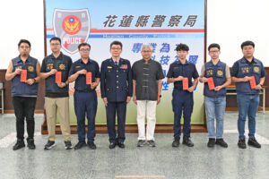 原住民之光 花蓮警3位原民同仁榮升第六序列 6月局務會報表揚績優 激勵士氣 12 %E5%85%AD 1