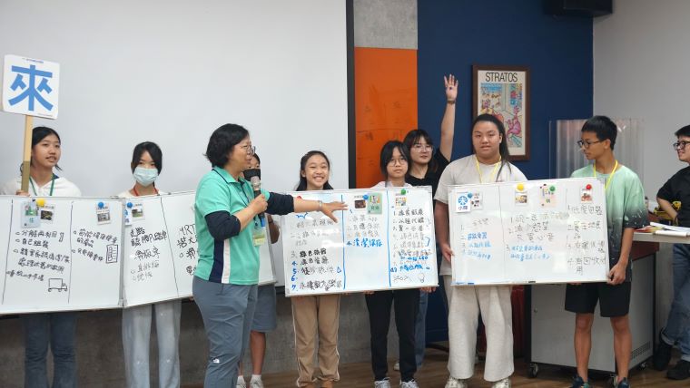 國中生化身「大力水守」 新北學子實地探索水環境培養永續力 13 《圖說》參訪樹林垃圾焚化廠,透過淨零綠生活的相關課程,了解如何在食、衣、住、行、育樂中落實環保。〈環保局提供〉