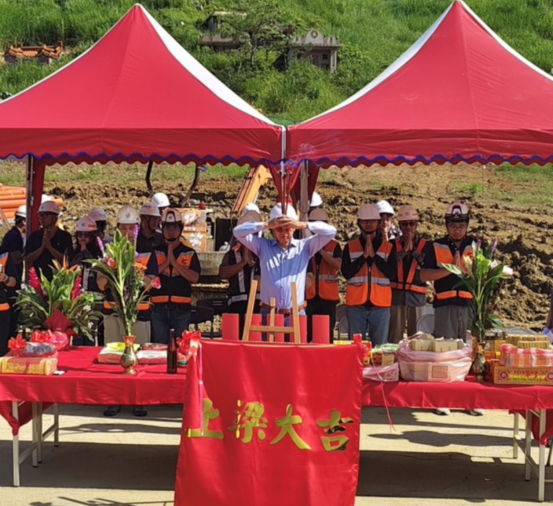 結合公園景觀打造追思新地標   鶯歌第二納骨塔上梁