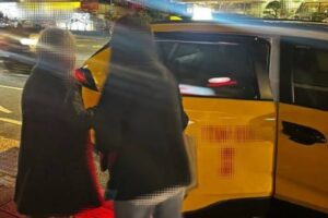 路倒返家 奶奶迷路獨坐在街頭 大同甜美警花暖心助回家 10 MEITU 20260705 124543854