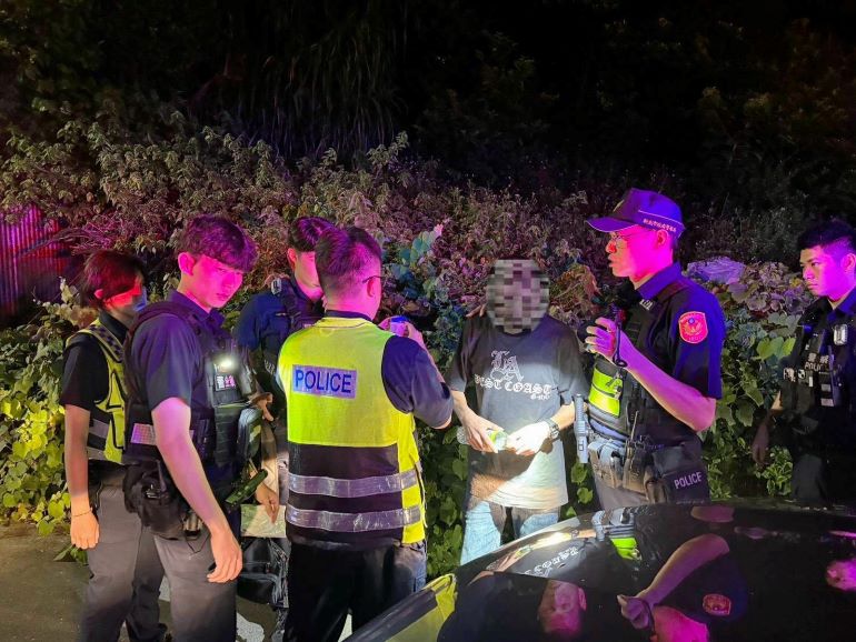 全國同步取締毒酒駕 新北警查獲43件違規逮22通緝犯 6 《圖說》新北市警察局配合警政署全國同步取締毒駕專案勤務一。〈市警局提供〉