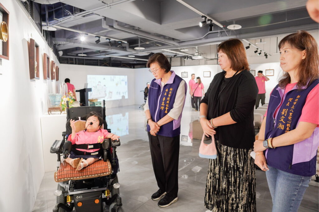 八里愛心教養院腦麻院生《陶藝.淘意》 登上滬尾藝文園區展至8月2日 13 0713003