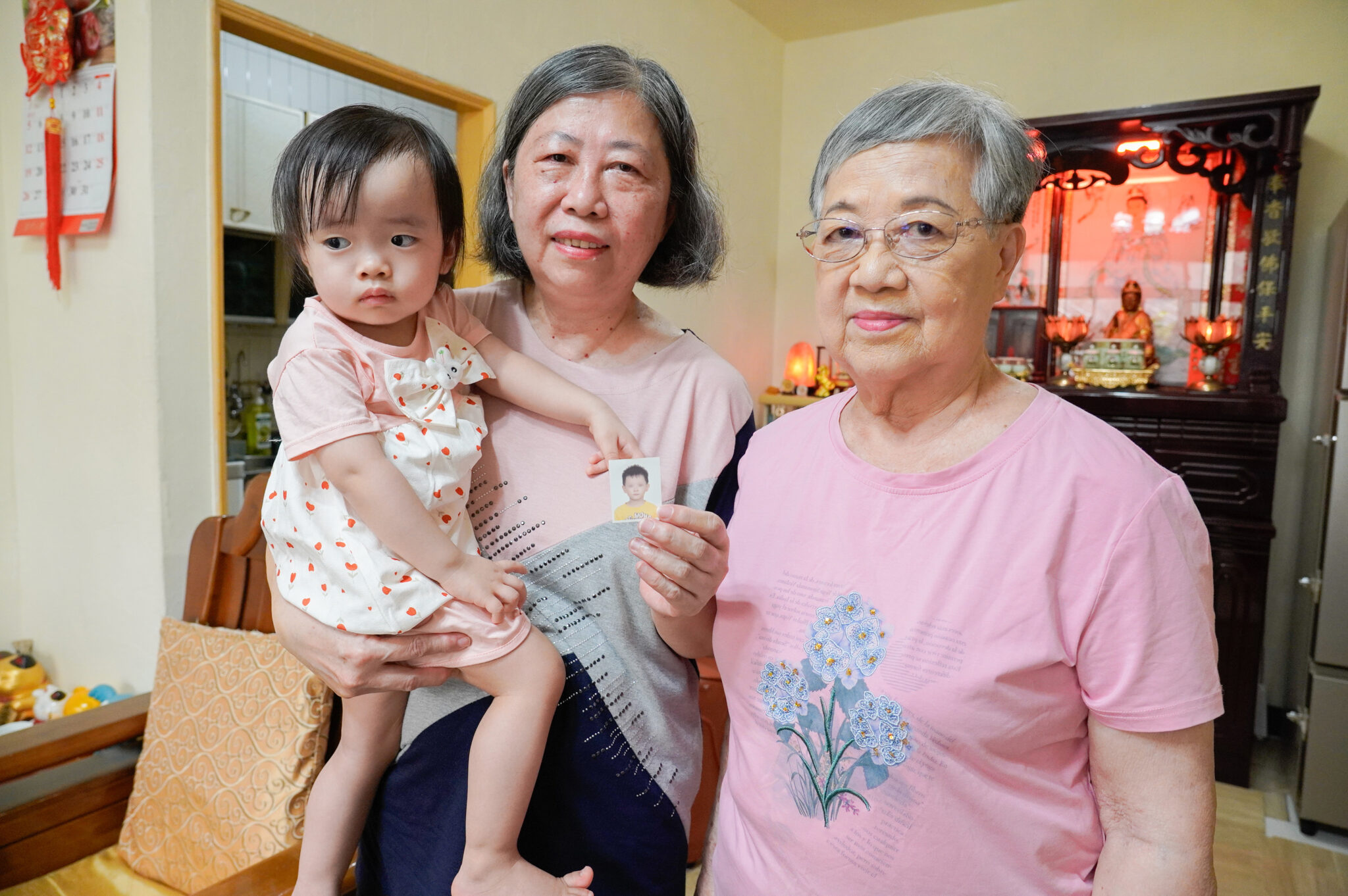 瑞典父母跨海致謝 　新北模範家庭大愛無國界
