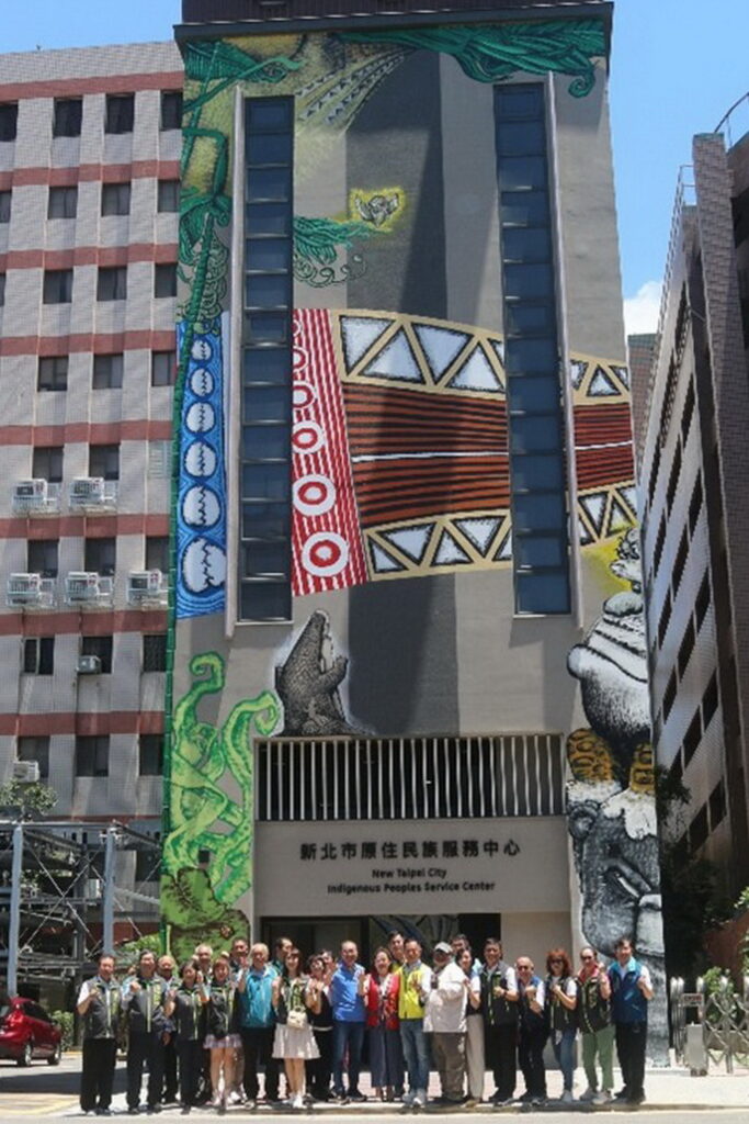 侯友宜視察新北原民服務中心改造工程 特色外牆彩繪Q版雲豹山林好朋友搶先亮相 12 %E5%9C%96%E7%89%879