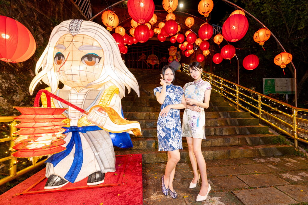 2026九份紅燈籠祭熱鬧登場 霹靂布袋戲共譜光影新章 侯友宜邀民眾提燈夜遊賞山城 15 0718001