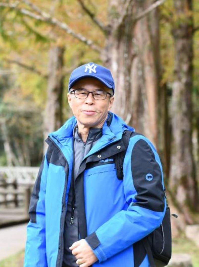 用愛與專業陪伴孩子走出生命亮光 新北5教師榮獲師鐸獎 14 《圖說》柯燕輝老師--教師增能典範,擁抱科技、產學接軌。〈教育局提供〉