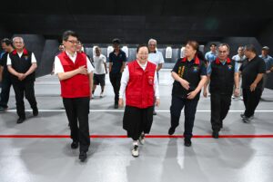 縣長徐榛蔚視察花蓮縣警察局綜合體技館 關心員警訓練安全與場地改善 53 %E4%B8%80 33