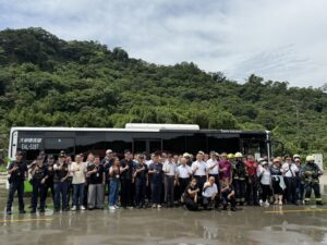 文山一警攜手客運業者 實兵演練公車反恐 展現捍衛治安決心 11 %E4%B8%80 81