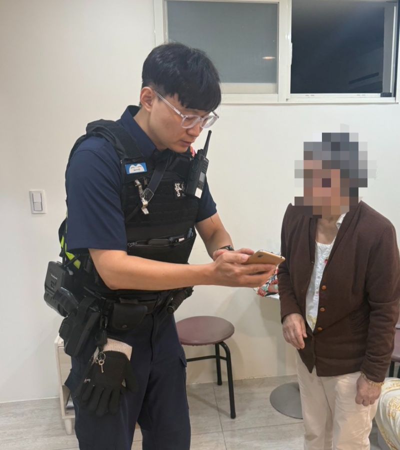 7旬婦凌晨迷途急壞家人 中和警耐心查身分助團圓