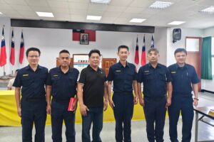 甘瑞能巡官榮退 山警搜救尋獲罹難者 警友會頒獎慰勞玉里警辛勞 30 %E5%85%AD 2