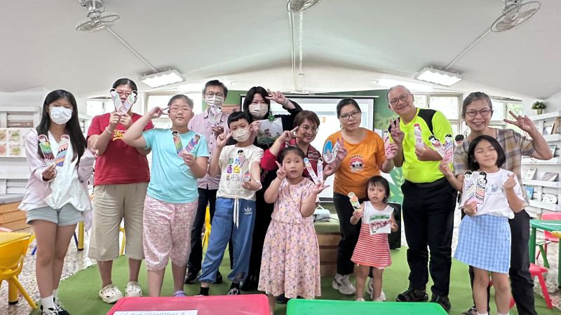 《圖說》picul泰山森林書屋邀請泰雅族繪本創作者卓惠美分享雙語電子繪本，與親子一同走進泰雅文化。〈原民局提供〉