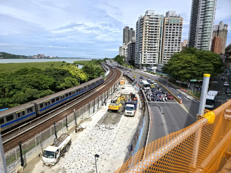 《圖說》淡北道路正在進行中正東路地下道地質改良等項目。〈工務局提供〉