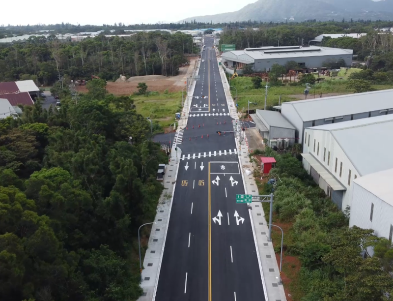 《圖說》A3計畫道路設置雙向四車道、兩側各約有2.2公尺的人行道。〈國土署提供〉