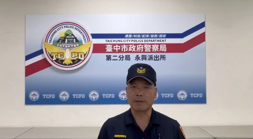 自小客車擦撞衍生糾紛     警方到場化解依法處理