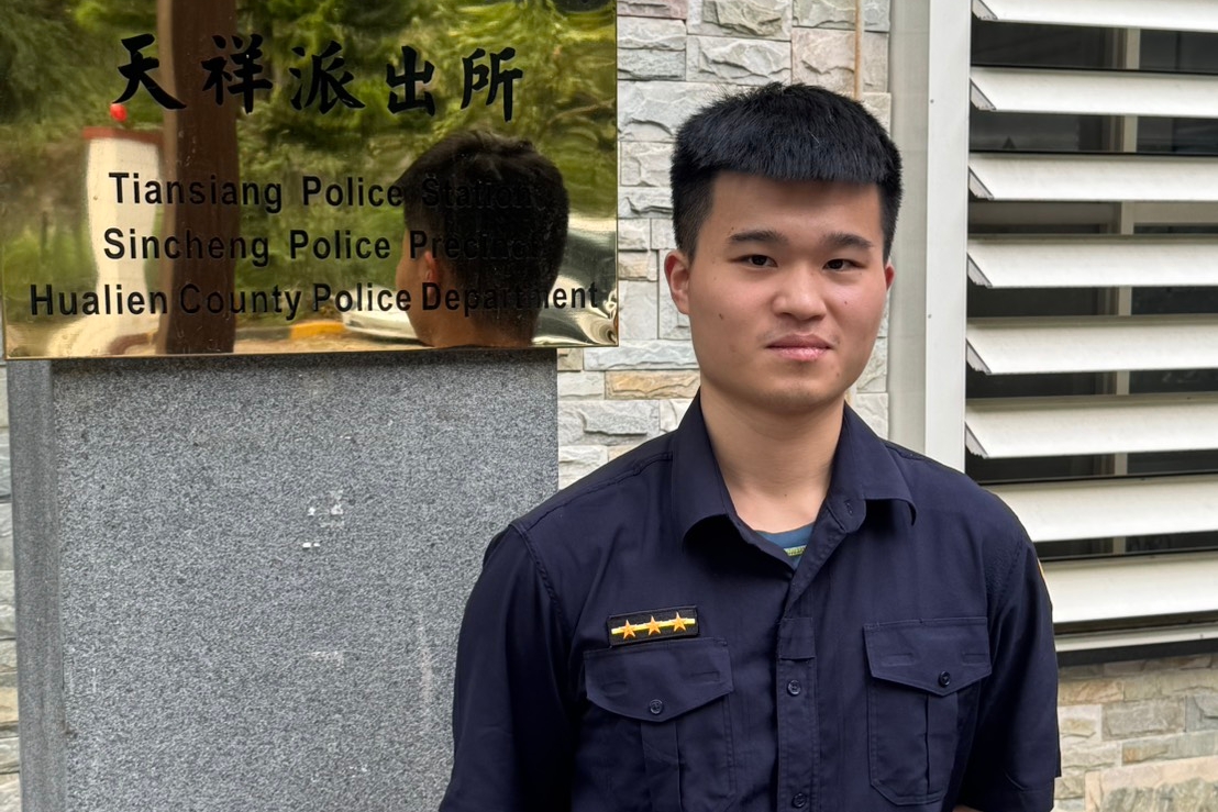 街頭藝人遺失腰包  天祥警迅速聯繫助失而復得