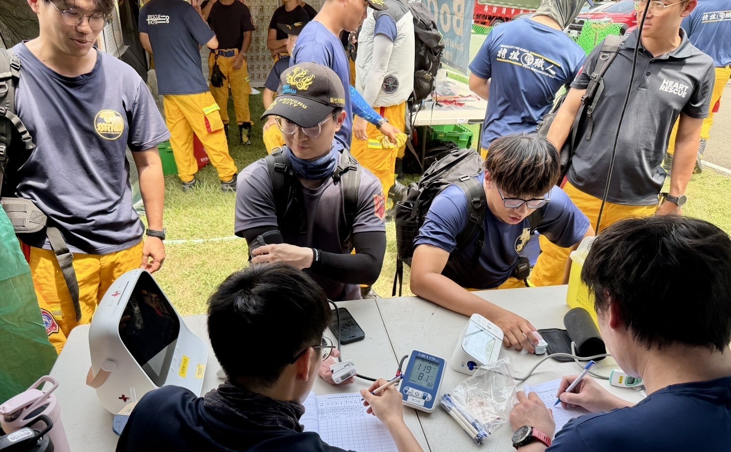 科技守護打火弟兄！竹市消防局全國首創「智慧生理監測導入火場」安全管制