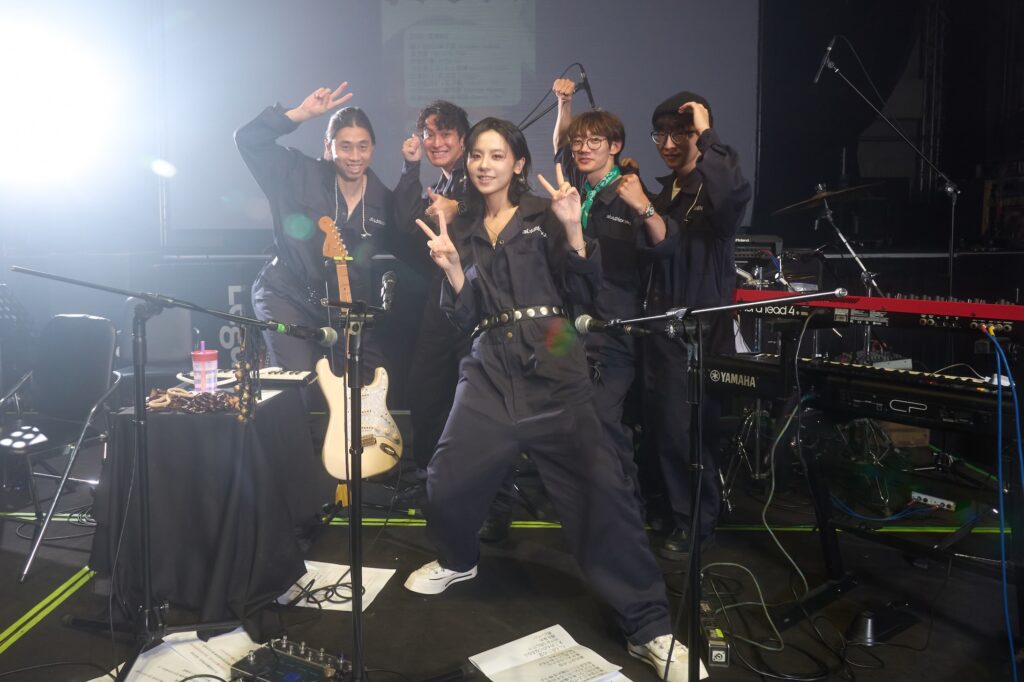 文青女神入圍「金曲37」最佳新人 163braces抓緊暑假最後的週末 乘《夏天的尾巴》開唱 17 L1920830 2