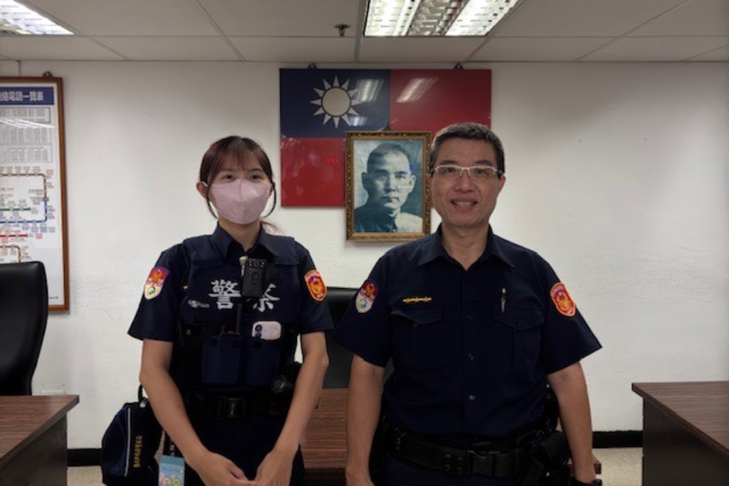 媽媽可能在樓上  4歲男童捷運站走失  捷警憑童言童語循線助母子團圓