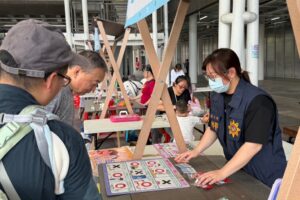 育兒指導暨小衛星成果展 基警推動婦幼安全防治宣導 7 MEITU 20260815 125730188