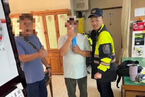 遊客高山症不適 合歡警暖心供氧協助平安下山 8 MEITU 20260827 164501214