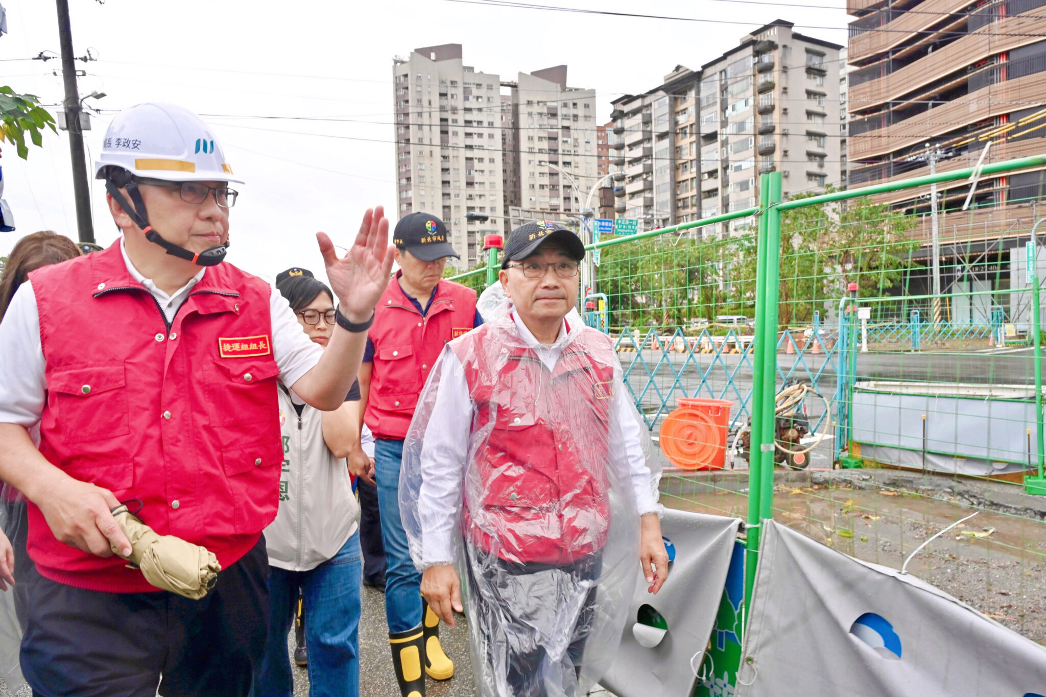 白海豚颱風來襲　新北市長侯友宜視察淡海二期工程
