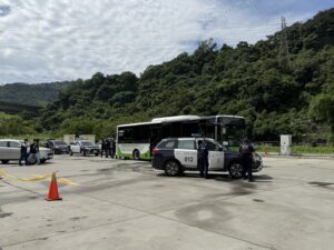 文山一警攜手客運業者 實兵演練公車反恐 展現捍衛治安決心 7 %E4%B8%89 33