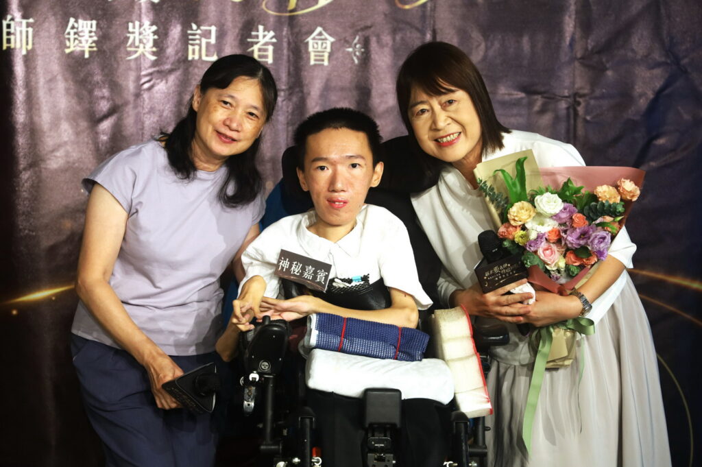 用教育翻轉生命 新北今年5名師鐸獎得主傳唱教育好故事 4 %E4%B8%89%E9%87%8D%E9%AB%98%E4%B8%AD%E6%9B%BE%E6%85%A7%E5%AA%9A%E6%A0%A1%E9%95%B7