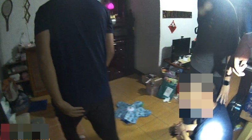 毒品分裝廠藏身巷弄 板橋警拂曉出擊起獲水雷、製毒器具 4 《圖說》板橋警拂曉出擊破獲毒品分裝據點。〈板橋分局提供〉