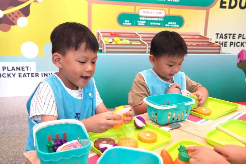 《圖說》展區規劃食材配對任務，讓小朋友在學習中認識新北在地農漁產品。〈農業局提供〉