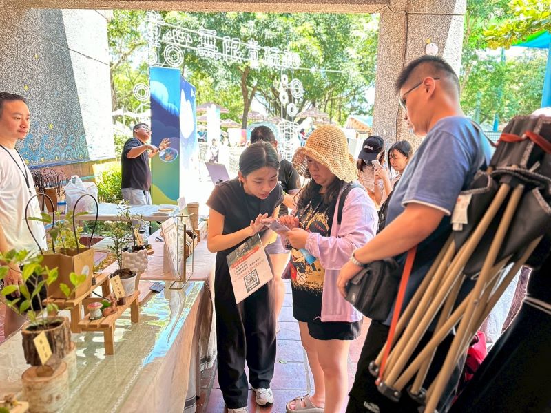 盼把植樹行動推向全台 新北攜手8縣市種下124萬棵樹 18 《圖說》「為地球種下一棵樹」計畫將持續帶領植樹理念至全國。〈農業局提供〉