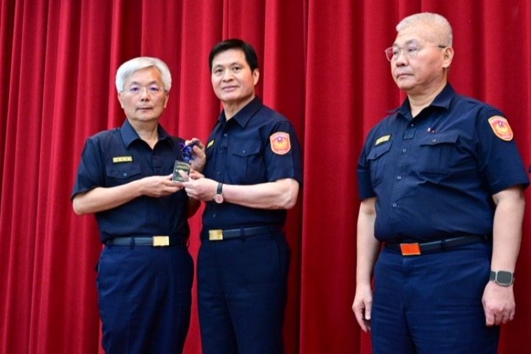 北市警打詐火力全開  勇奪全國雙料冠軍  毛小孩人氣投票竟藏詐機  北市警揭LINE盜帳新招