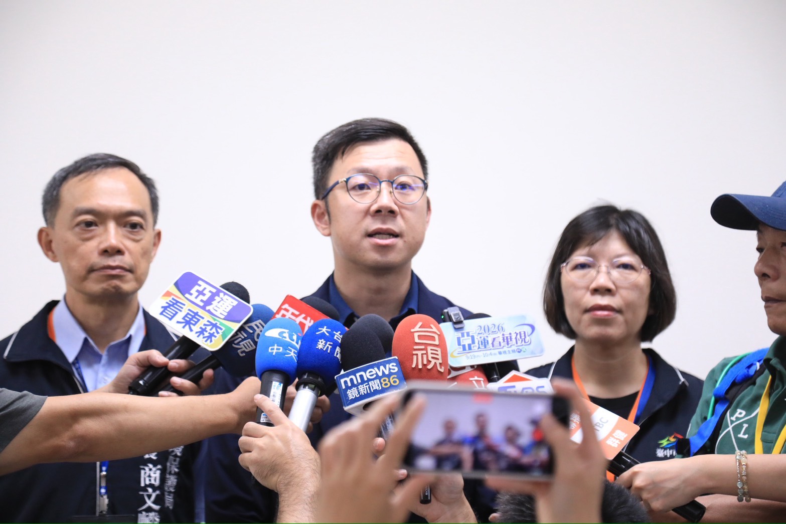 中央正面回應「中火轉型」向前邁進 中市府肯定並盼加速減煤時程 25 %E4%B8%AD%E5%B8%82%E5%BA%9C%E5%89%AF%E7%A7%98%E6%9B%B8%E9%95%B7%E6%9E%97%E8%B0%B7%E9%9A%86%E4%BB%8A 4 %E6%97%A5%E9%99%AA%E5%90%8C%E8%A1%8C%E6%94%BF%E9%99%A2%E9%95%B7%E8%A6%96%E5%AF%9F%E5%8F%B0%E4%B8%AD%E7%81%AB%E5%8A%9B%E7%99%BC%E9%9B%BB%E5%BB%A0%E5%8F%97%E8%A8%AA